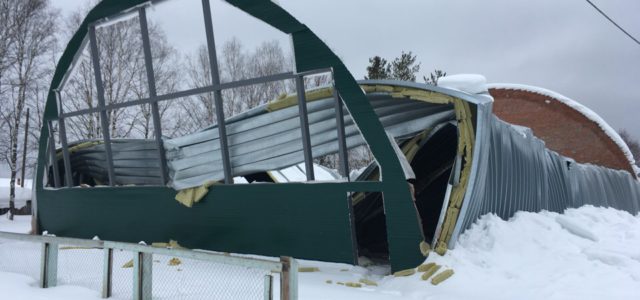 Эксперты выяснят, почему в Кочевском районе рухнул спортзал