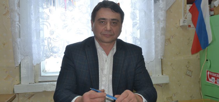 Глава Кочевского района надеется, что подрядчик уберёт развалины и построит рухнувший в Усть-Силайке спортзал заново
