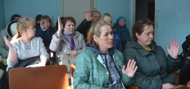 Жители поселка в Юрлинском районе борются за школу