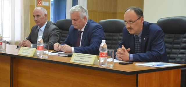 Михаил Евсин не будет переизбираться главой?