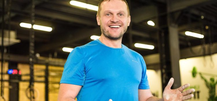 Кудымкар посетит опытный инструктор по йоге Алексей Первухин. 7 причин побывать на его занятиях
