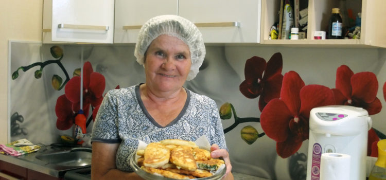 Римма Калинина и ее луковые пирожки на сырном тесте