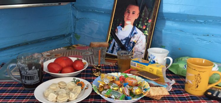 «Сколько живу в деревне, никогда о такой болезни не слышала». В Алеково похоронили 21-летнего парня