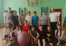 В Кудымкарском агротехникуме студенты обыграли педагогов в волейбол