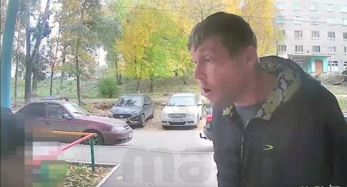 Мужик и девочки