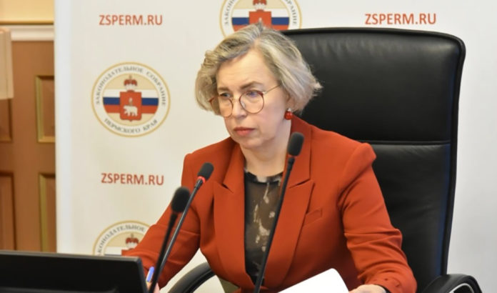 Зырянова