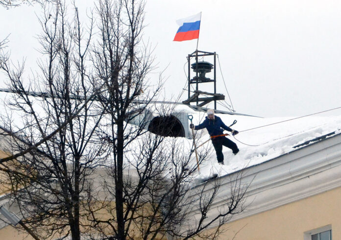 Погода март снег