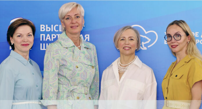 Зырянова