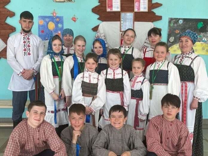 детский ансамбль Пэлянок из Юсьвы