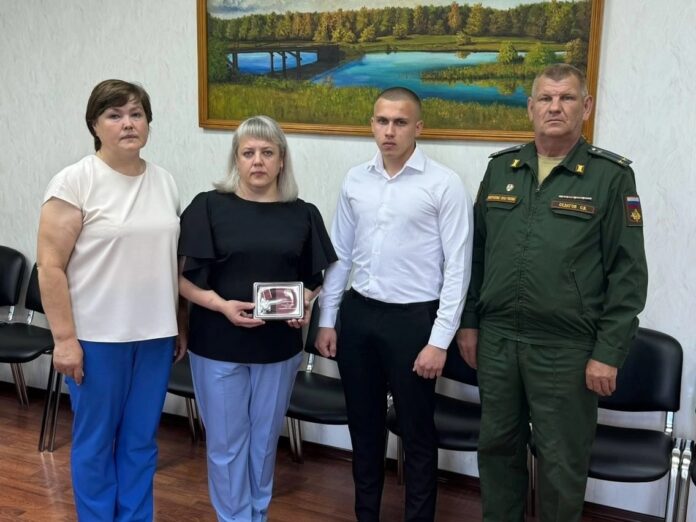 семья Сергея Белькова получила Орден Мужества