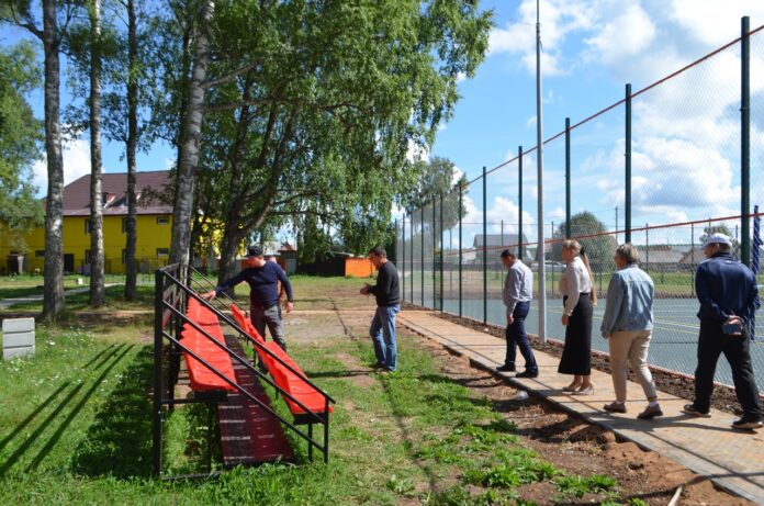 спортивная площадка в Юрле