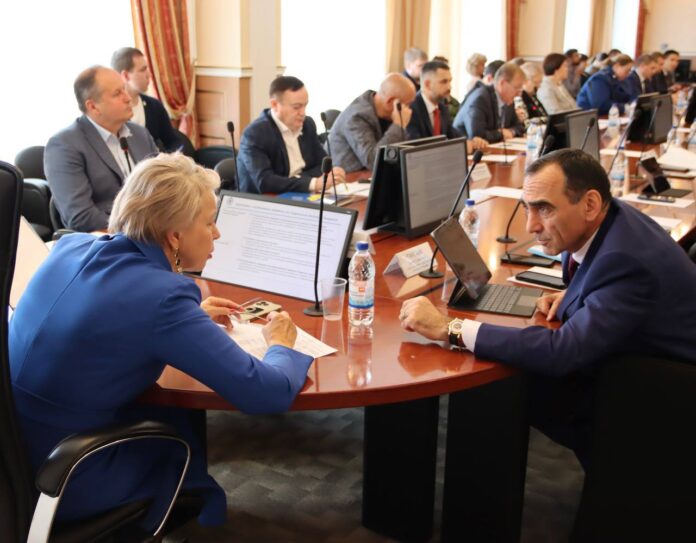 Армен Гарслян и Елена Зырянова