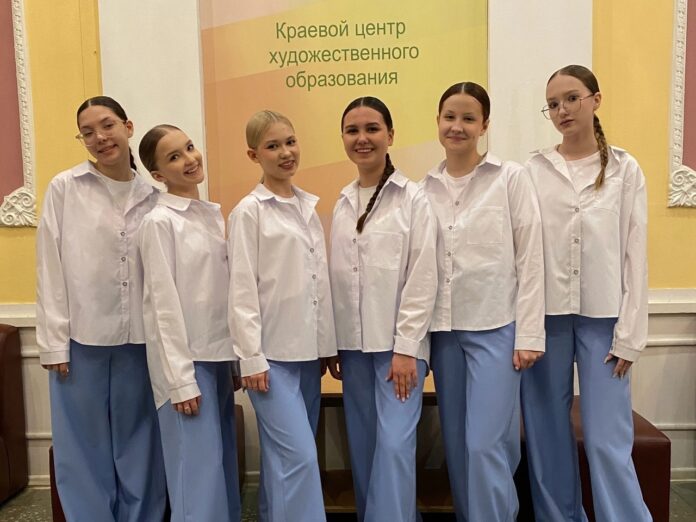 воспитанники детской школы искусств