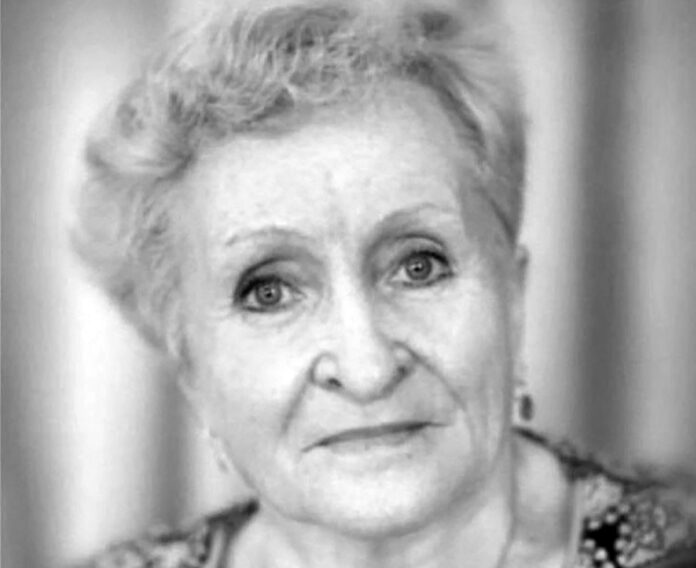Плотникова