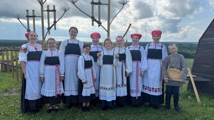 детский народный ансамбль «Пэлянок»