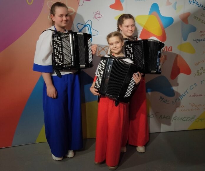 Юрлинские баянистки