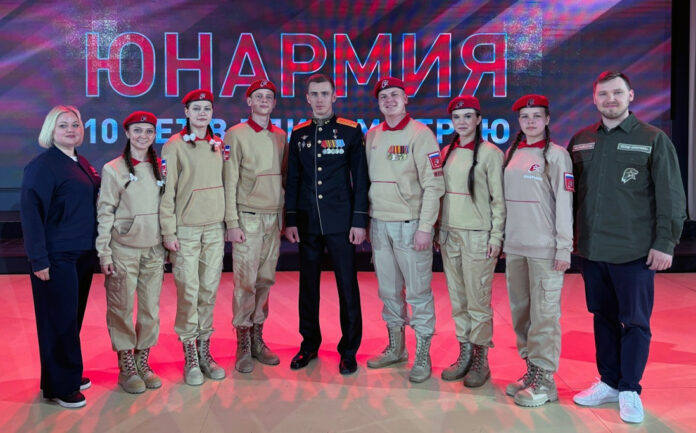 Артём Андров