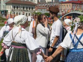 Кудымкарский Шондiбан выступит на «Обрядах. Нарядах» с Рождественской программой