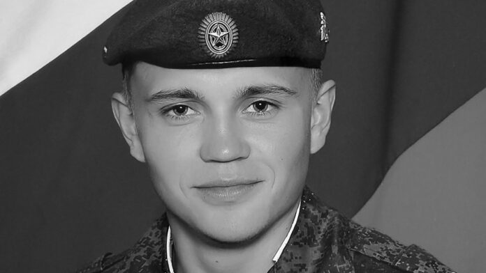 Павел Устюжанцев