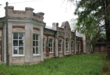 В Косе продается земская больница начала XX века