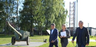 В Коми округе два дня работает губернатор Дмитрий Махонин